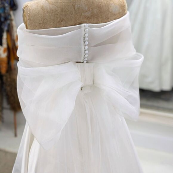 Custom Wedding Dress - Picture 6 of 9